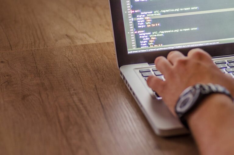Les indicateurs clés de performance en SEO et SEA